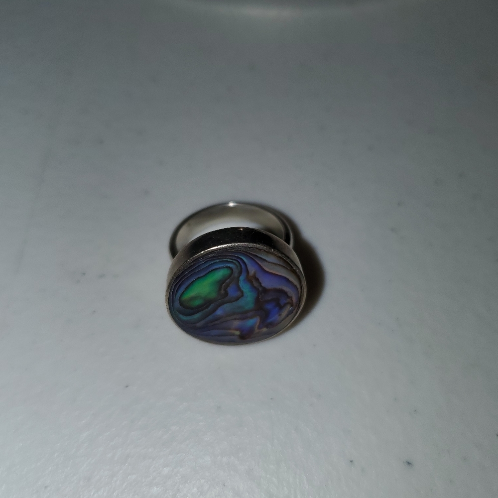 Round Abalone Ring